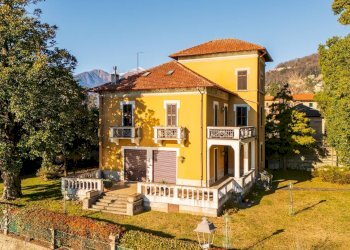 Foto 1 - Villa Viale Giuseppe Garibaldi
 
68, Maccagno con Pino e Veddasca - foto 1