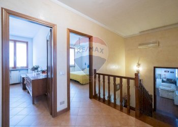 Hall / corridoio - Villa a Schiera Via Edison
 
16, Porto Mantovano - foto 29