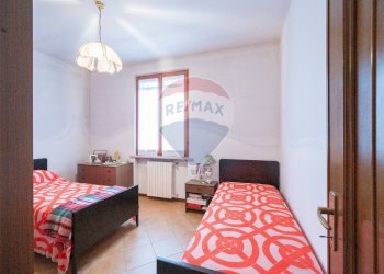 Camera / camera da letto - Villa a Schiera Via Edison
 
16, Porto Mantovano - foto 40