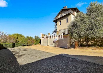 Cortile interno - Rustico strada Valle San Cristoforo, Fubine Monferrato - foto 4