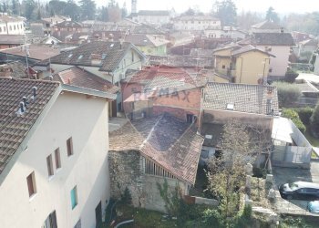 Edificio all\'aperto - Rustico Via G. Marconi
 
57, Alzano Lombardo - foto 5