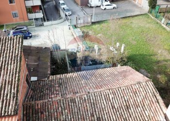 Edificio all\'aperto - Rustico Via G. Marconi
 
57, Alzano Lombardo - foto 8