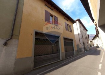 Edificio all\'aperto - Rustico Via G. Marconi
 
57, Alzano Lombardo - foto 13