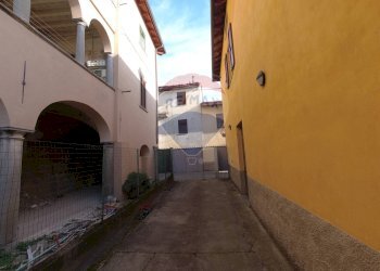 Edificio all\'aperto - Rustico Via G. Marconi
 
57, Alzano Lombardo - foto 44
