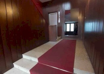 Interno palazzo - Trilocale via Camillo Benso di Cavour, 48, Torino (zona Centro) - foto 3