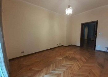 Camera da letto - Trilocale via Camillo Benso di Cavour, 48, Torino (zona Centro) - foto 13