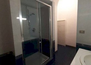 Bagno - Trilocale via Camillo Benso di Cavour, 48, Torino (zona Centro) - foto 15