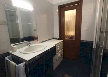 Bagno - Trilocale via Camillo Benso di Cavour, 48, Torino (zona Centro) - foto 17