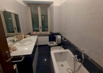 Bagno - Trilocale via Camillo Benso di Cavour, 48, Torino (zona Centro) - foto 19