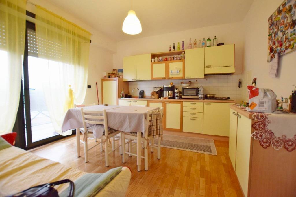 Cucina - Two-room apartment via Alba, 67, Mondovì - photo 2