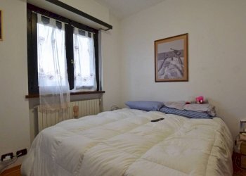Camera da letto - Bilocale via Alba, 67, Mondovì - foto 8