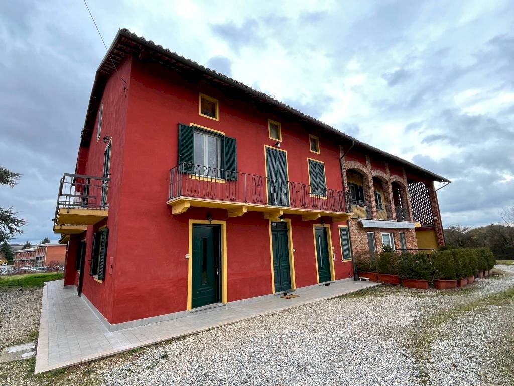 Facciata - Quadrilocale strada della Rezza, 10, Andezeno - foto 2