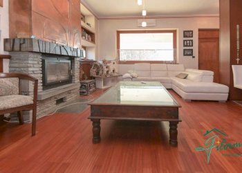 Salone - Villa strada Provinciale Pecetto Chieri, Pino Torinese - foto 17