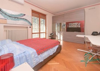 Camera da letto - Villa strada Provinciale Pecetto Chieri, Pino Torinese - foto 33