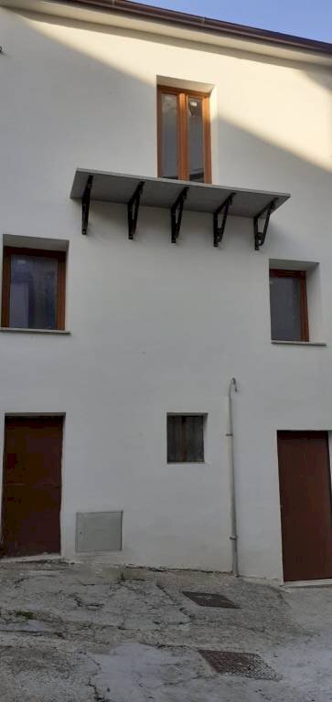 Facciata - Rustico via Camillo Benso di Cavour, Lanusei - foto 1