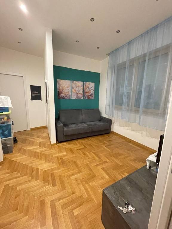 Salone - Three-room apartment via Padova, 102/3, Milano - photo 1