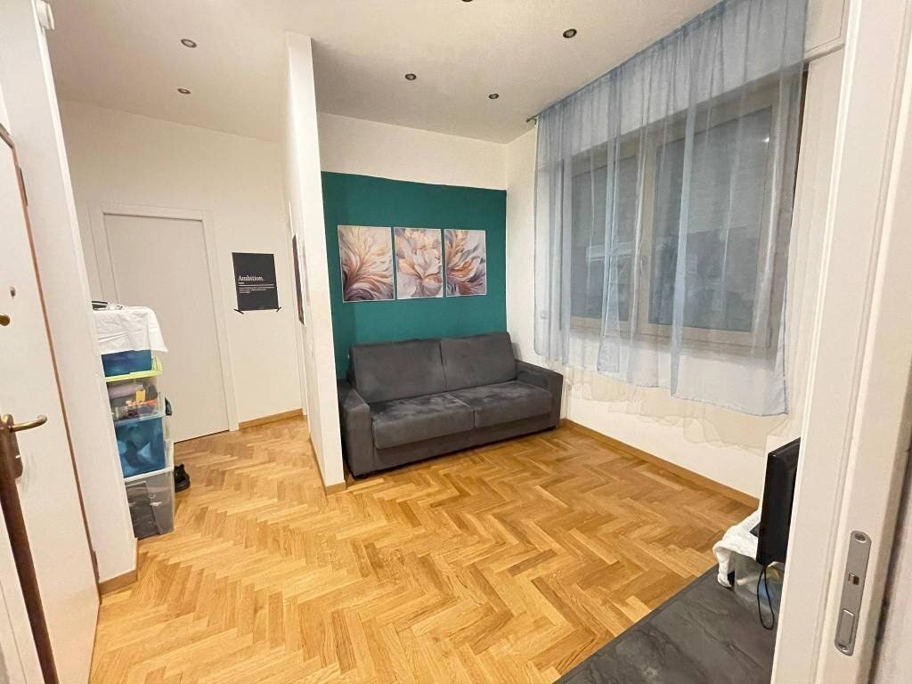 Salone - Three-room apartment via Padova, 102/3, Milano - photo 2