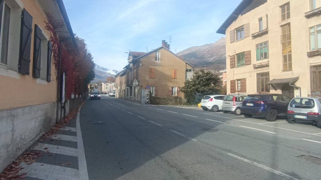 Zona - Bilocale Avenue Giuseppe Garibaldi, Aosta - foto 2