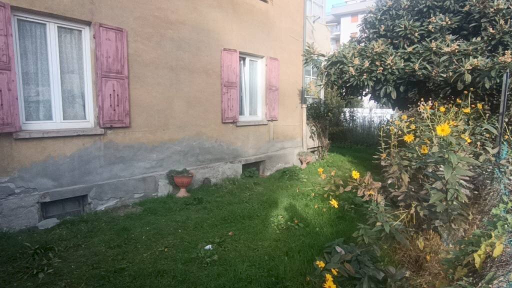 Giardino - Bilocale Avenue Giuseppe Garibaldi, Aosta - foto 3