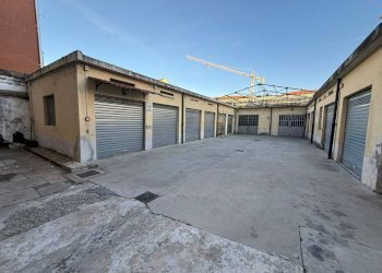 Cortile interno - Box via Monte Rosa, 110, Torino (zona Barriera Milano) - foto 4