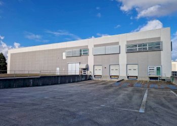 Facciata - Capannone via John Fitzgerald Kennedy, Inveruno - foto 1