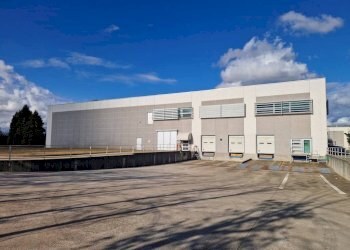 Facciata - Capannone via John Fitzgerald Kennedy, Inveruno - foto 31