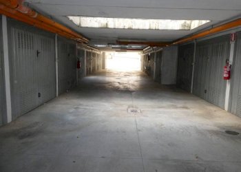 Box auto - Box via Luigi Vestri, 3, Bologna (zona San Donato) - foto 2