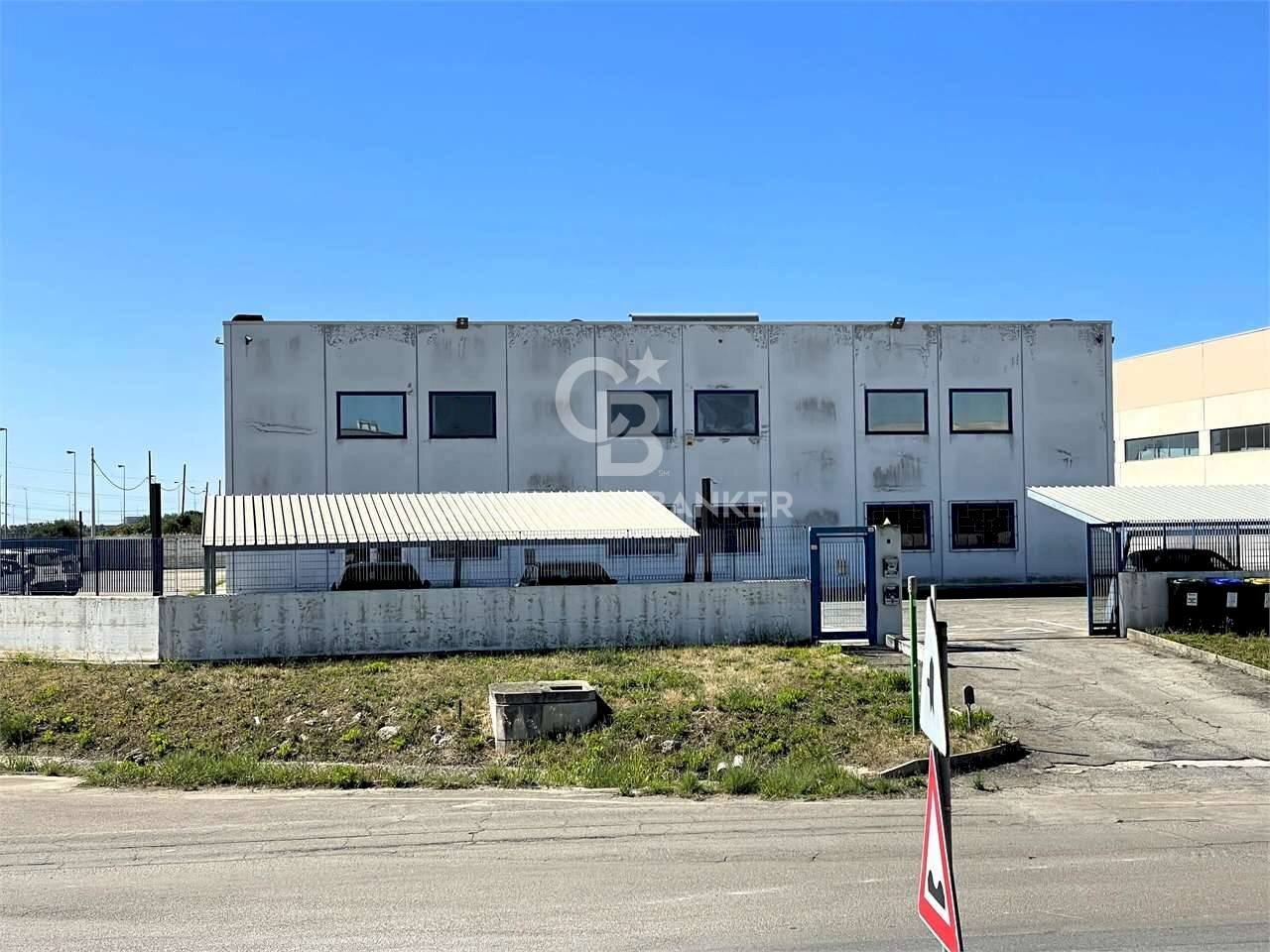 Foto 2 - Capannone Via Artom Alessandro, Brindisi - foto 2