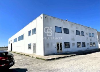 Foto 1 - Capannone Via Artom Alessandro, Brindisi - foto 1