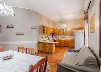 cucina - Appartamento Salvatore Quasimodo, San Giuseppe Vesuviano - foto 8