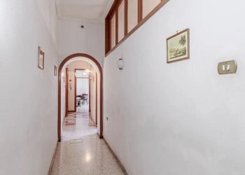 corridoio - Appartamento Cesare Battisti
 
4, Torre Annunziata - foto 10
