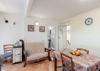 soggiorno - Independent house Luigi Iorio, Boscotrecase - photo 16