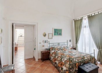 camera da letto - Independent house Luigi Iorio, Boscotrecase - photo 22