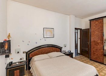 camera da letto - Quadrilocale dei Mille, Nola - foto 16