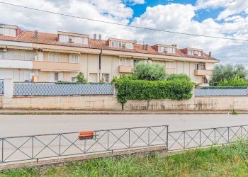 facciata - Villa a Schiera di penetrazione
 
167, Pignataro Maggiore - foto 37