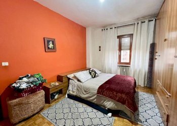 Camera da letto - Trilocale via Barazze, 17, Cossato - foto 12