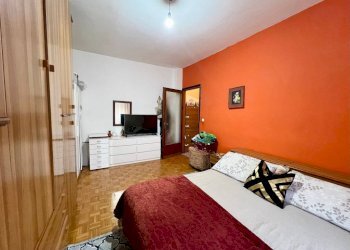 Camera da letto - Trilocale via Barazze, 17, Cossato - foto 13