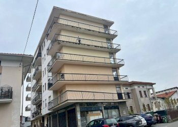 Facciata - Trilocale via Barazze, 17, Cossato - foto 15