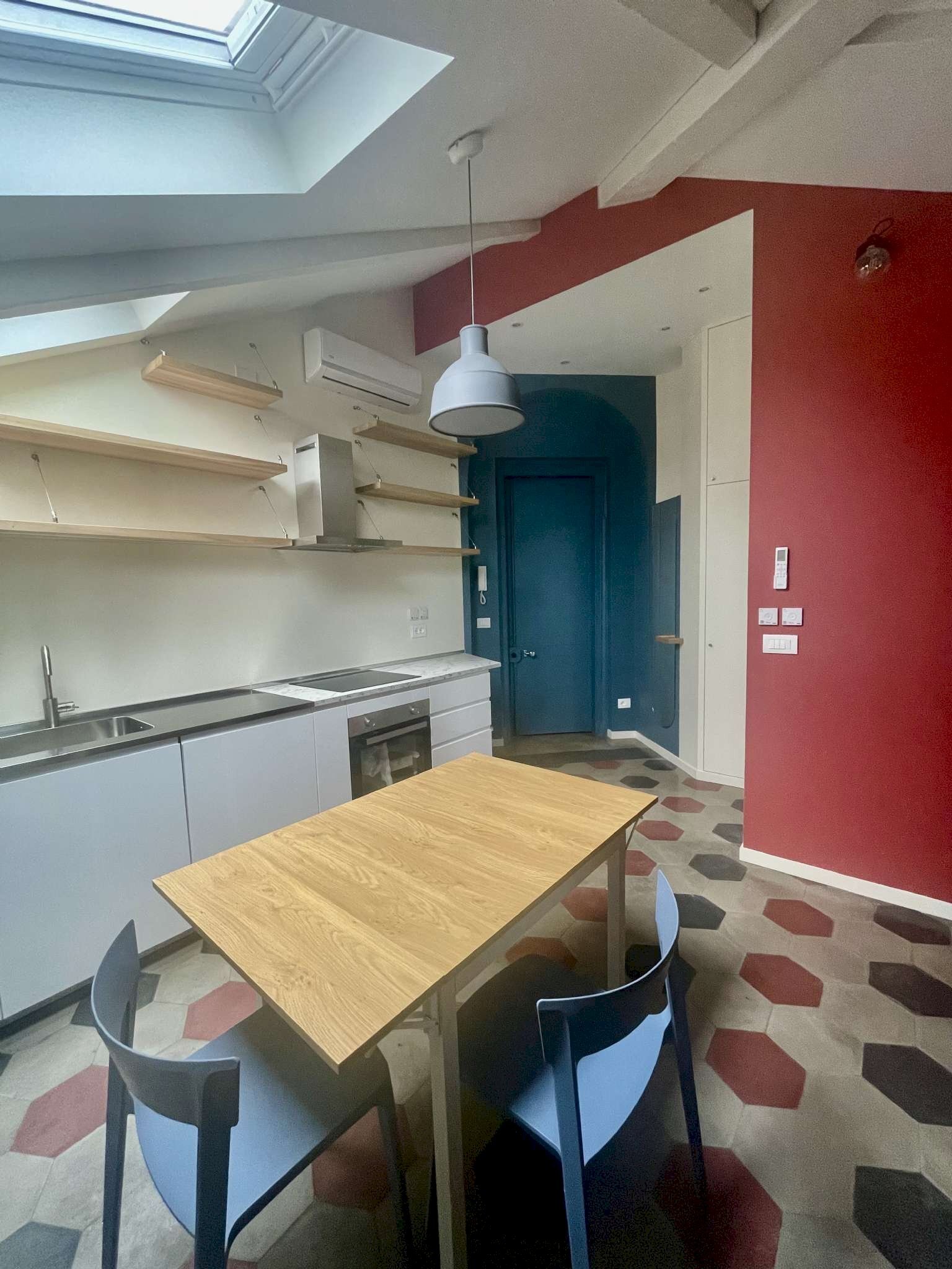 Appartamento via Saluzzo, 54, Torino (zona San Salvario) - foto 1