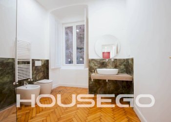 Bagno - Quadrilocale corso Solferino, 5, Genova (zona Castelletto) - foto 1