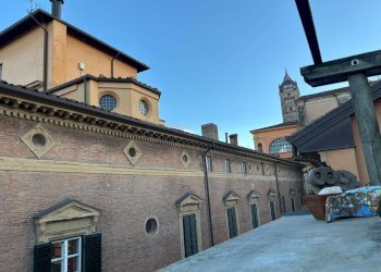 vista terrazzo soggiorno - Quadrilocale via Goito, Bologna (zona Centro Storico) - foto 1