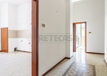 IMG_0911-HDR.jpg - Trilocale Via Padova 13, Bisceglie - foto 2