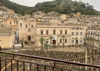 WhatsApp Image 2025-11-18 at 17.45.08.jpeg - Porzione di casa Via Carlo Papa, Modica - foto 1