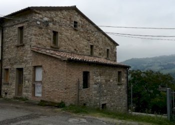 IMG_20190906_100915_resized_20190906_051615072.jpg - Casa semi indipendente Località le Porte 7, Novafeltria - foto 2