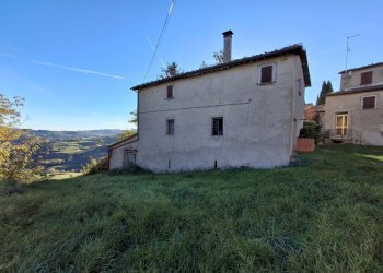 esterno 3 severini cristian new.jpg - Magazzino Via Castelnuovo 16, San Leo - foto 4