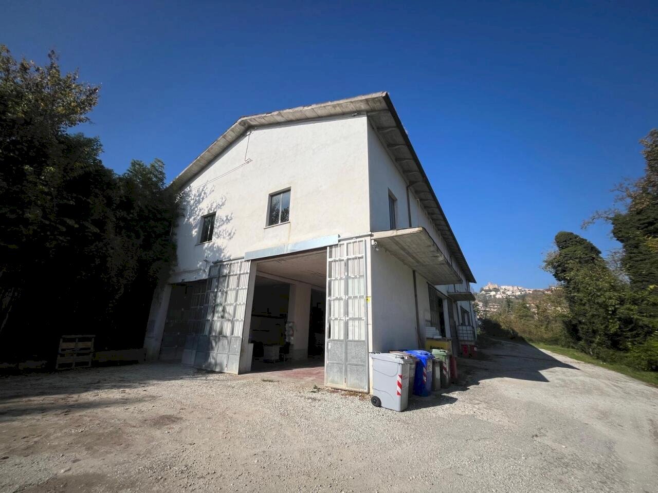 5d9d91b6-753b-499b-89b0-b4c35dfac2ed.jpg - Locale Commerciale Viale Lungo Fiume 8, Novafeltria - foto 3