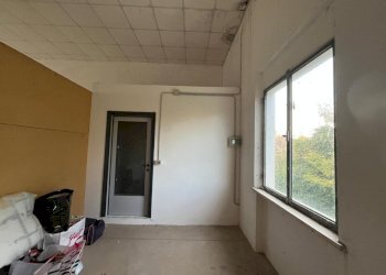 interno 5.jpg - Locale Commerciale Viale Lungo Fiume 8, Novafeltria - foto 10