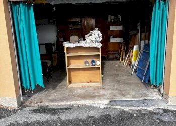 WhatsApp Image 2025-11-20 at 11.27.13.jpeg - Box Via Belsito 23 R, Genova (zona Nervi) - foto 1