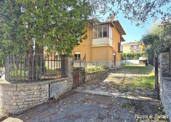 01.jpg - Villa Via Mario Lucertini 5, Passignano sul Trasimeno - foto 1