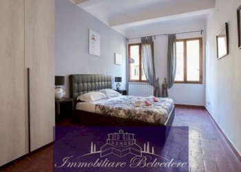 IMG_4715.jpg - Trilocale Piazza del Carmine, Firenze (zona San Frediano) - foto 1